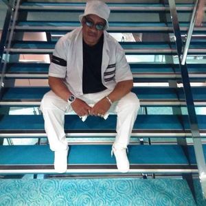 Meet your Posher, Guy